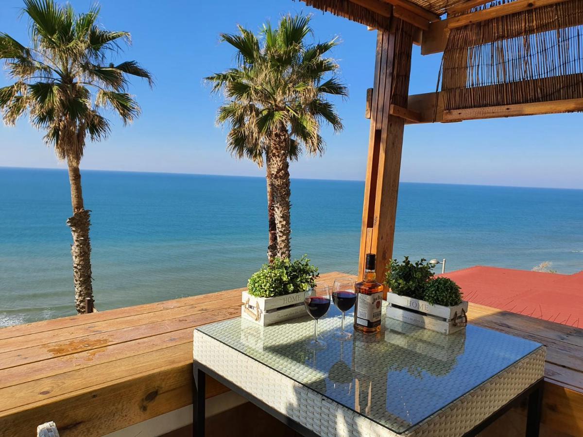 Magic On The Sea-Suites With A Private Jacuzzi And A Private Sea View Netanya Ngoại thất bức ảnh