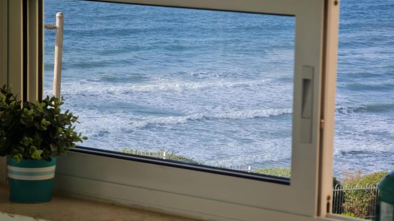 Magic On The Sea-Suites With A Private Jacuzzi And A Private Sea View Netanya Ngoại thất bức ảnh