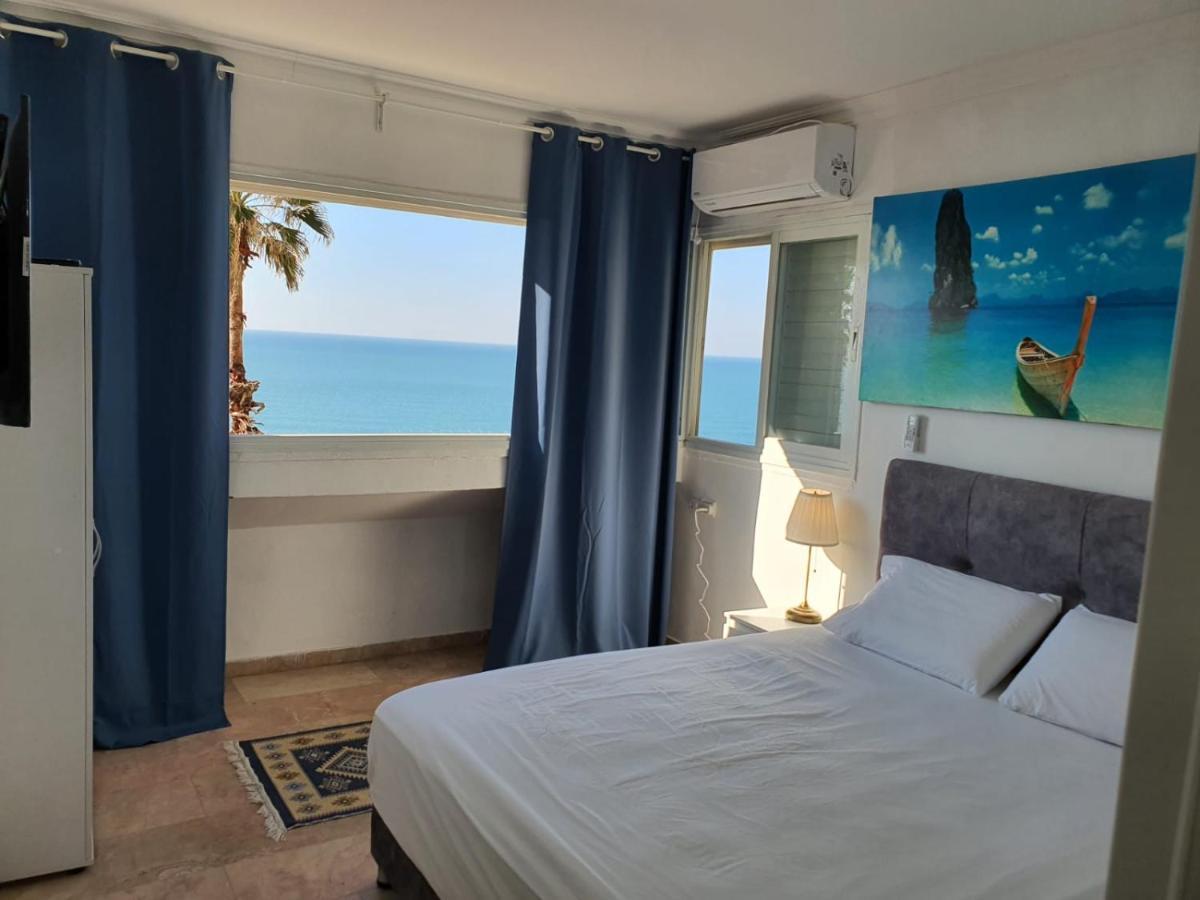Magic On The Sea-Suites With A Private Jacuzzi And A Private Sea View Netanya Ngoại thất bức ảnh